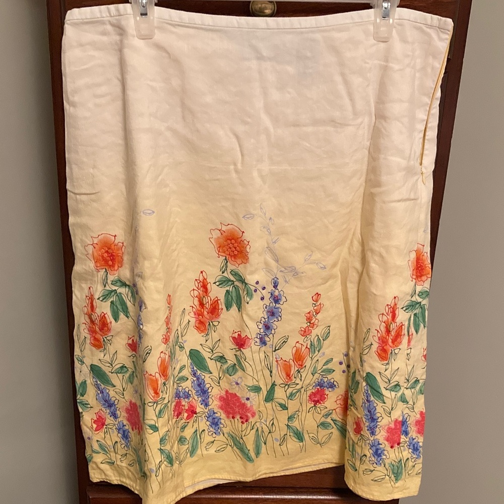 Floral Print Skirt in yellow